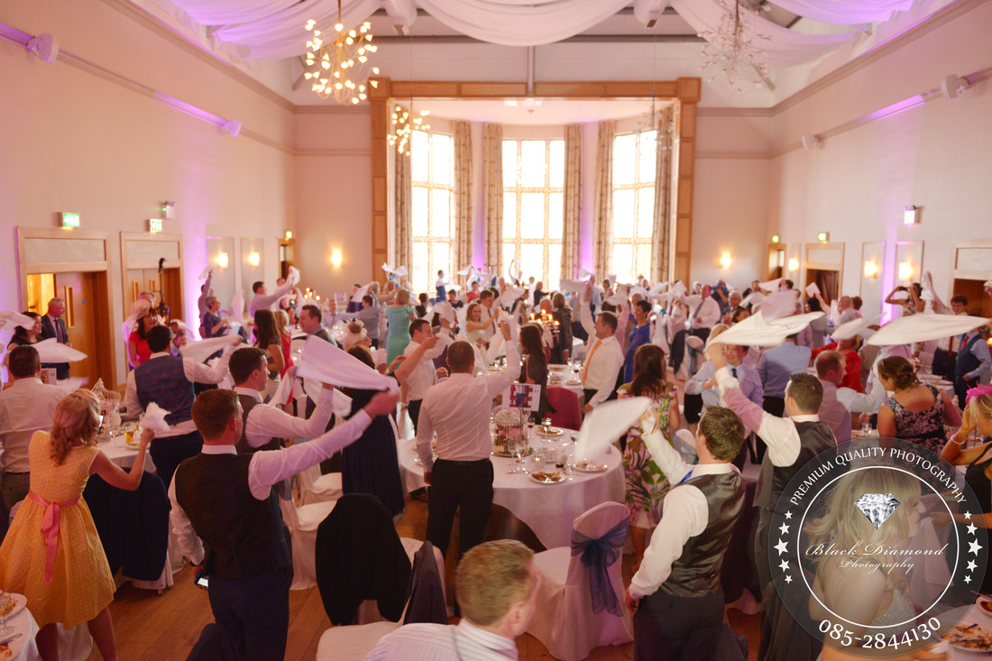 Unique wedding entertainment from The Singing Chef 